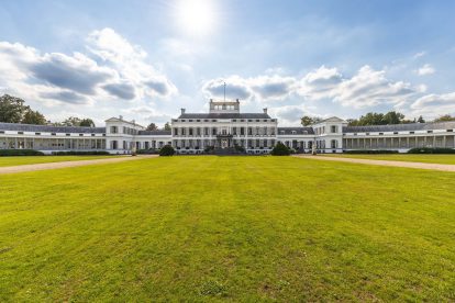 Vooraanzicht Paleis